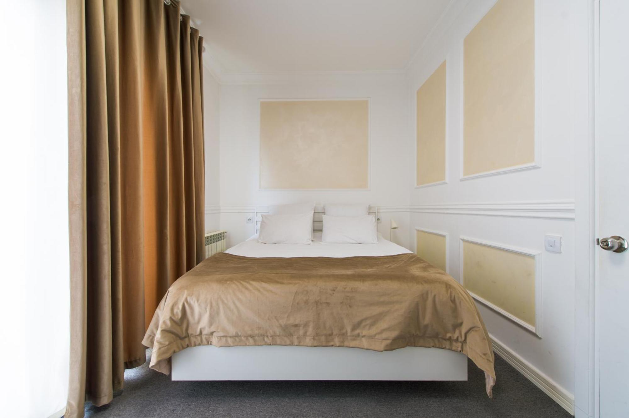Отель Two Seasons Boutique 4*
